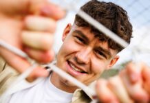 Der Sportdirektor hinter dem “schlechtesten Premier-League-Kauf aller Zeiten” möchte, dass Jørgen Strand Larsen