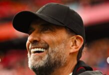 “Ich habe letzte Woche mit Jürgen Klopp gesprochen – ich bin jetzt überzeugt, dass er wieder Trainer von Liverpool sein wird”,