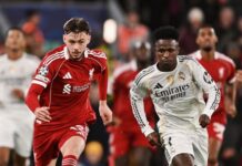 Barcelona hat einen vorsichtigen ersten Versuch unternommen, Bradley Barcola von Paris Saint-Germain