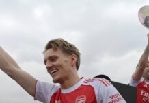 Arsenal veröffentlicht unterhaltsames Video, in dem Martin Ødegaard dem englischen Polizisten “assistiert”