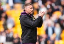 Jørgen Strand, Larsens ehemaliger Trainer, wird überraschend entlassen, nachdem er eine Verpflichtung von Trippier gesichert