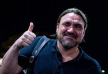 Leeds-Trainer Daniel Farke bringt ein spannendes Update, aber Mudryks Hoffnungen hängen an einem seidenen Faden