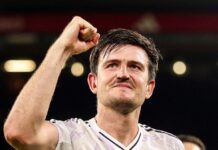Harry Maguire ging nach der Niederlage gegen Hull City allein nach Hause,