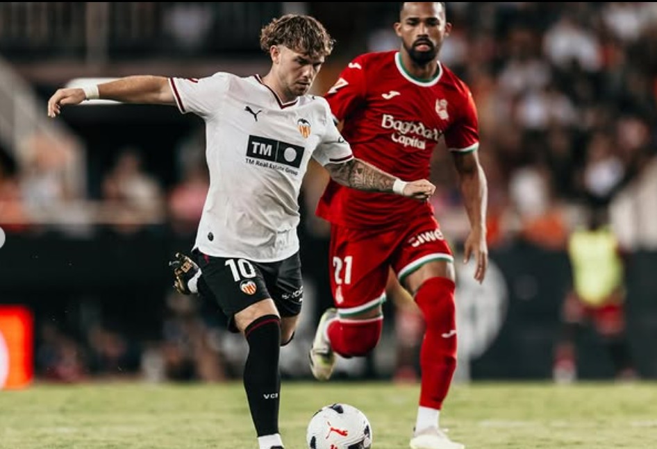 Harvey-Elliott-valencia-1.jpg