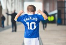 Kaum zwei Jahre später steht Everton wieder zum Verkauf!